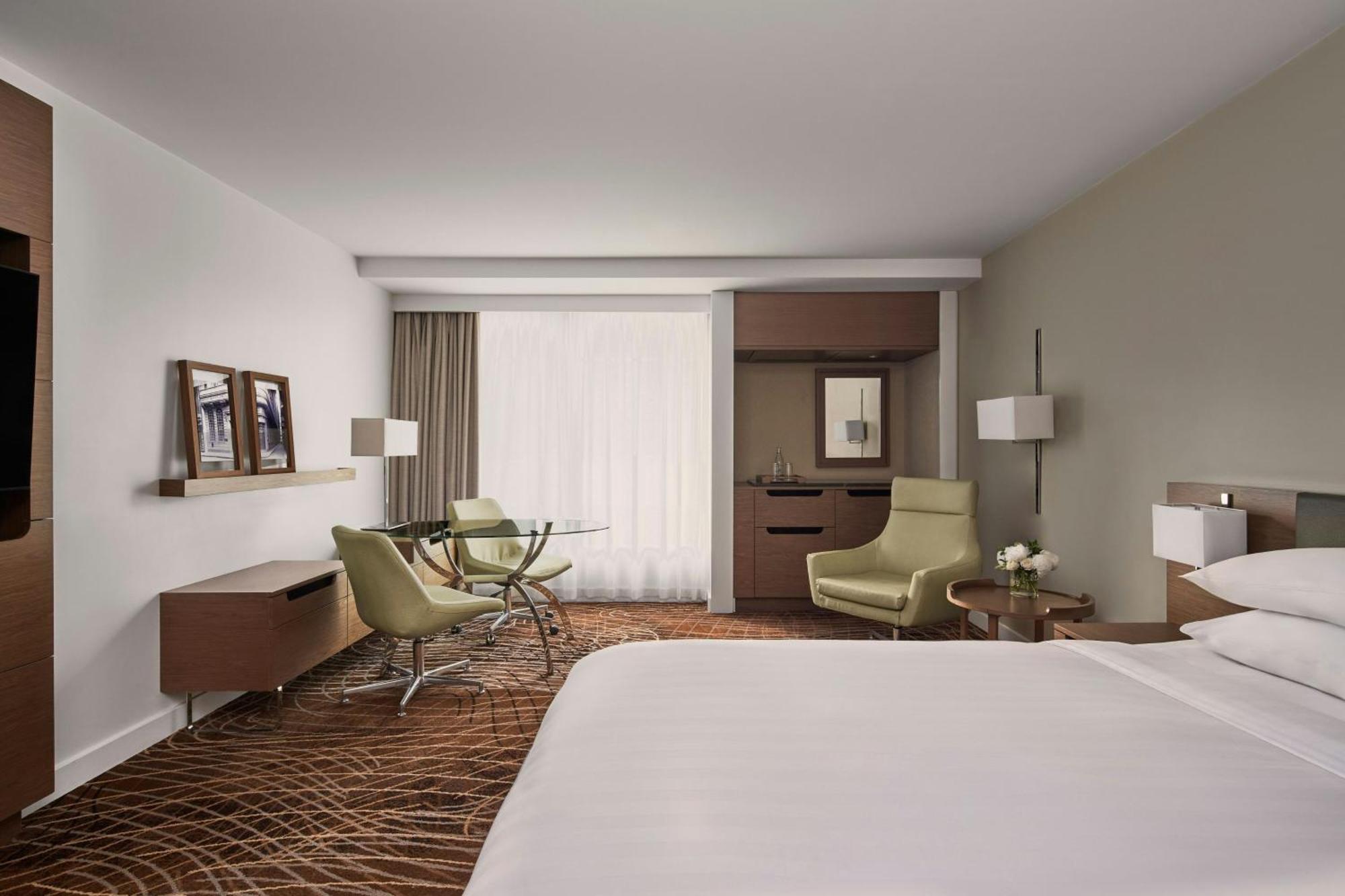 Melbourne Marriott Hotel Bagian luar foto