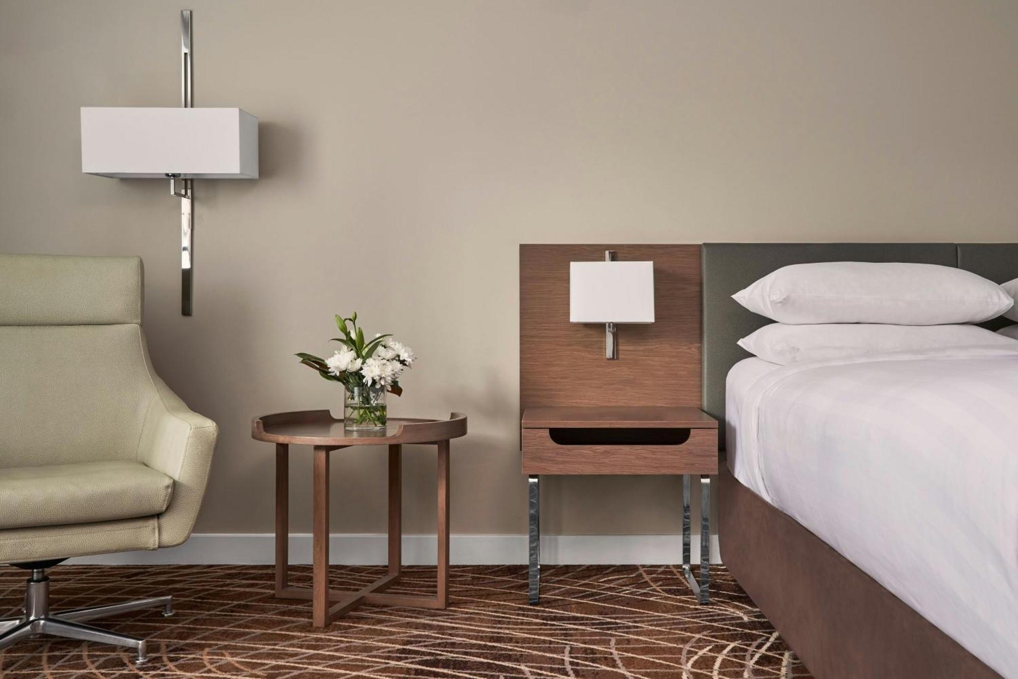 Melbourne Marriott Hotel Bagian luar foto