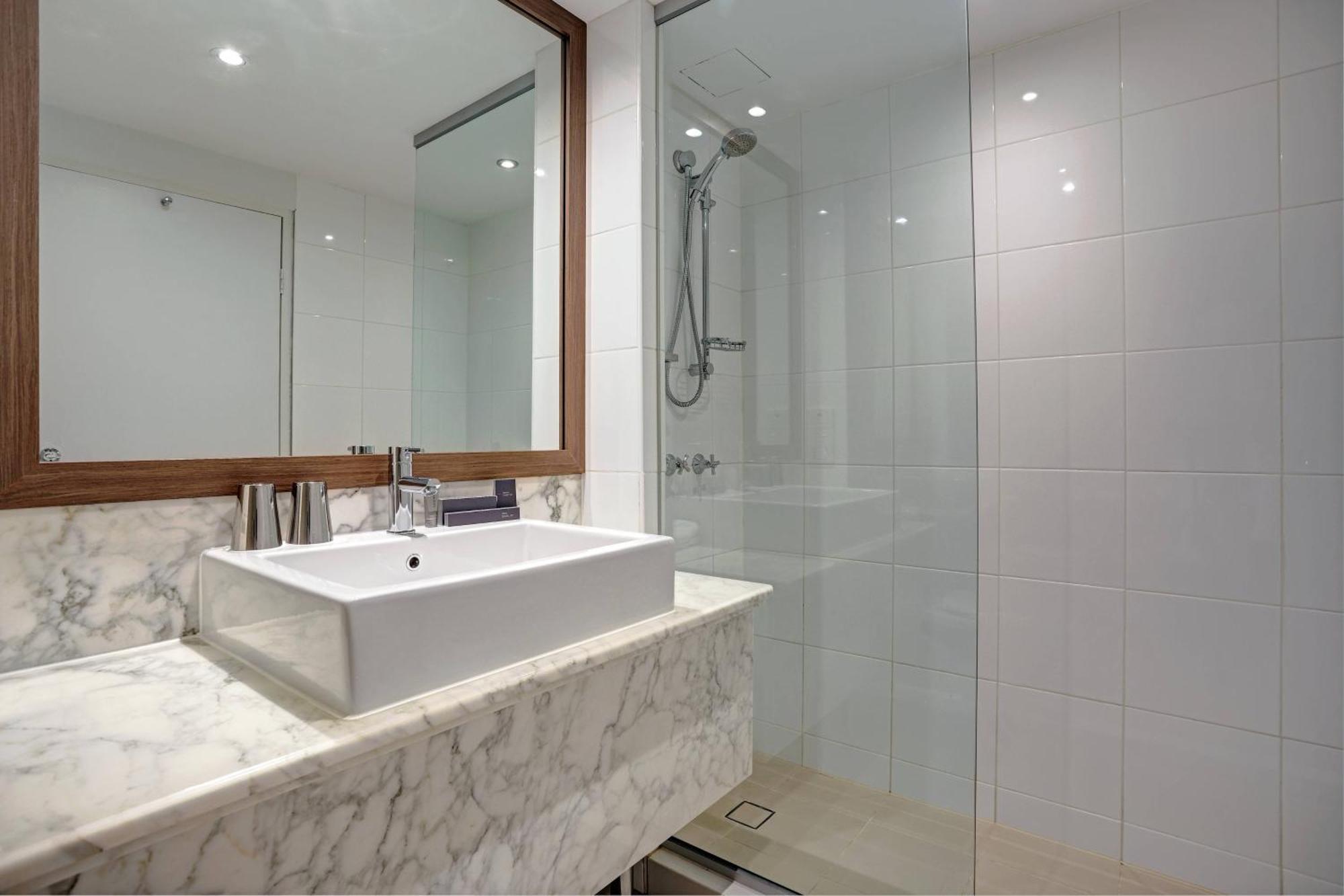Melbourne Marriott Hotel Bagian luar foto