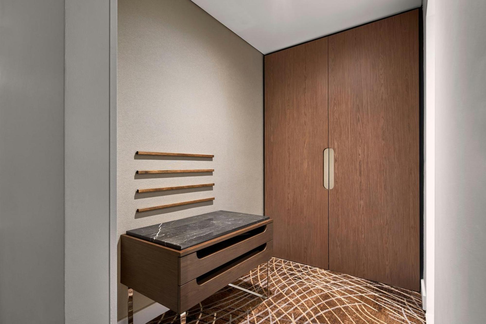 Melbourne Marriott Hotel Bagian luar foto