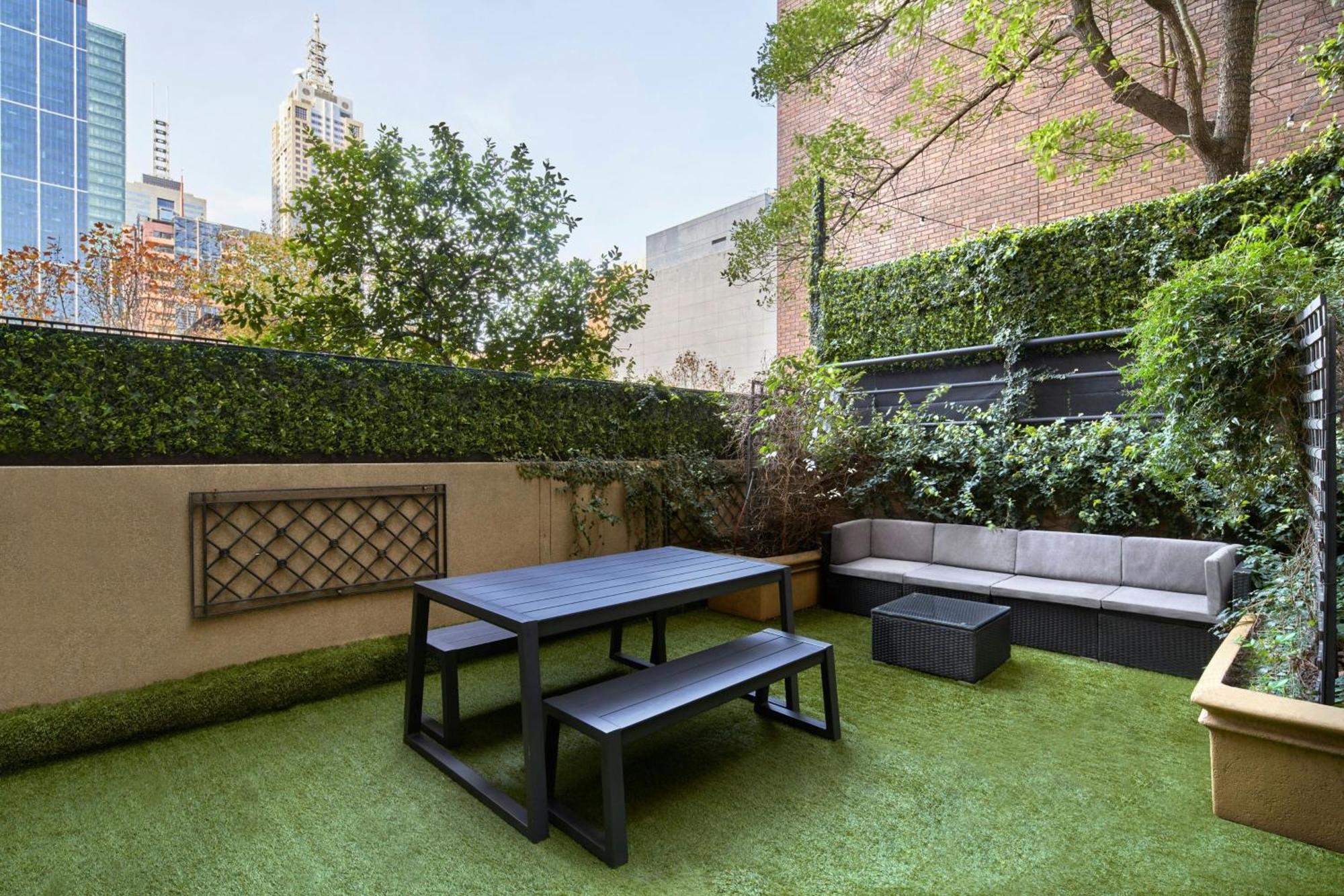 Melbourne Marriott Hotel Bagian luar foto