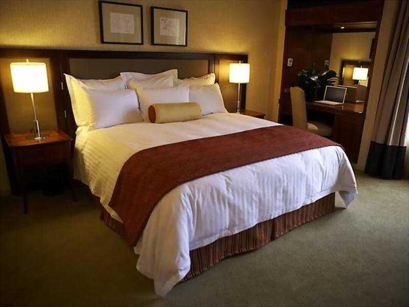 Melbourne Marriott Hotel Bagian luar foto