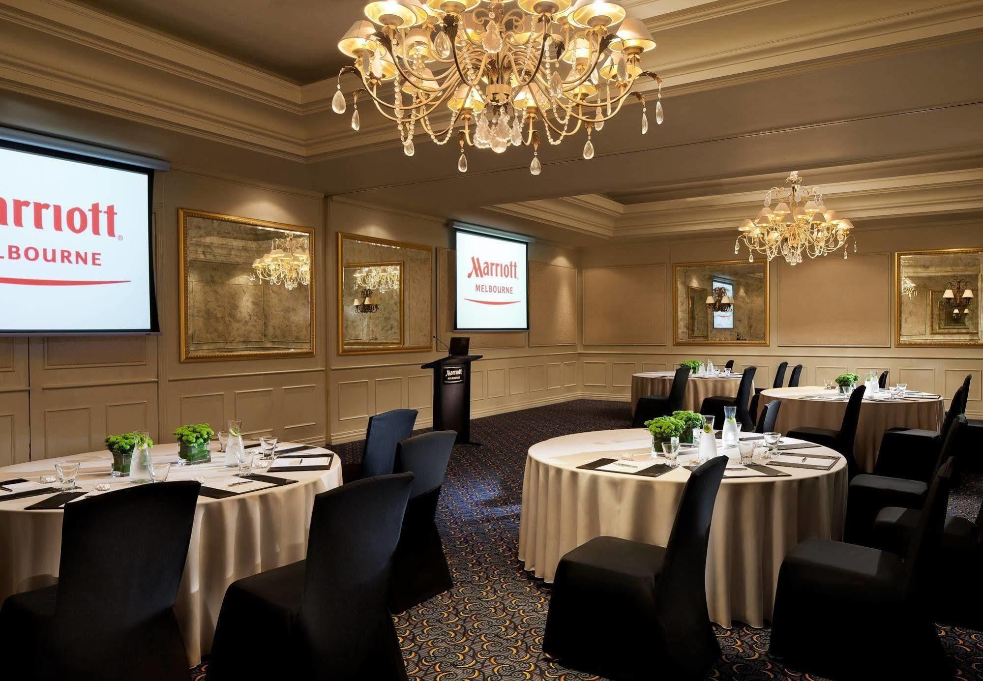 Melbourne Marriott Hotel Bagian luar foto
